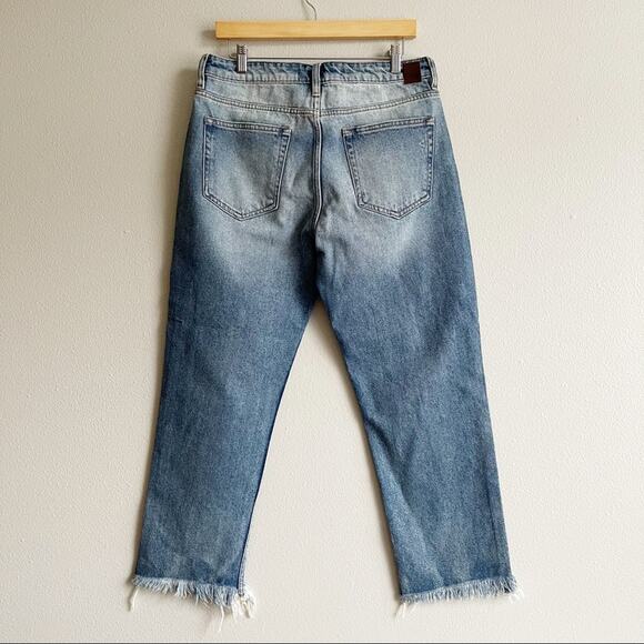 NWOT Hidden Denim Distressed High Waisted Fringe Jeans Size 30 - Picture 3 of 9